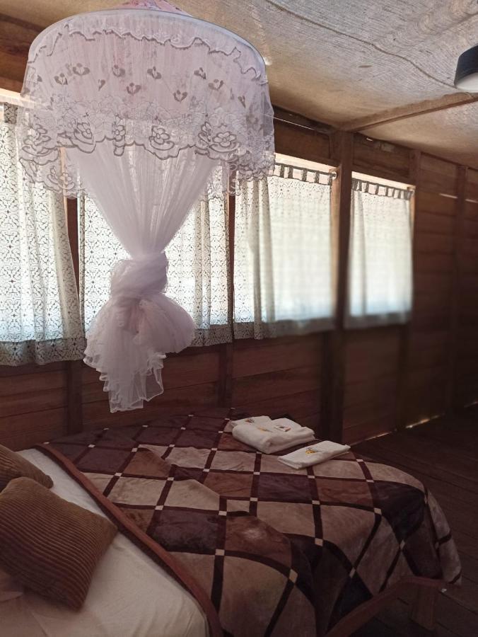 Pampa Hermosa Lake Resort 푸에르토말도나도 외부 사진