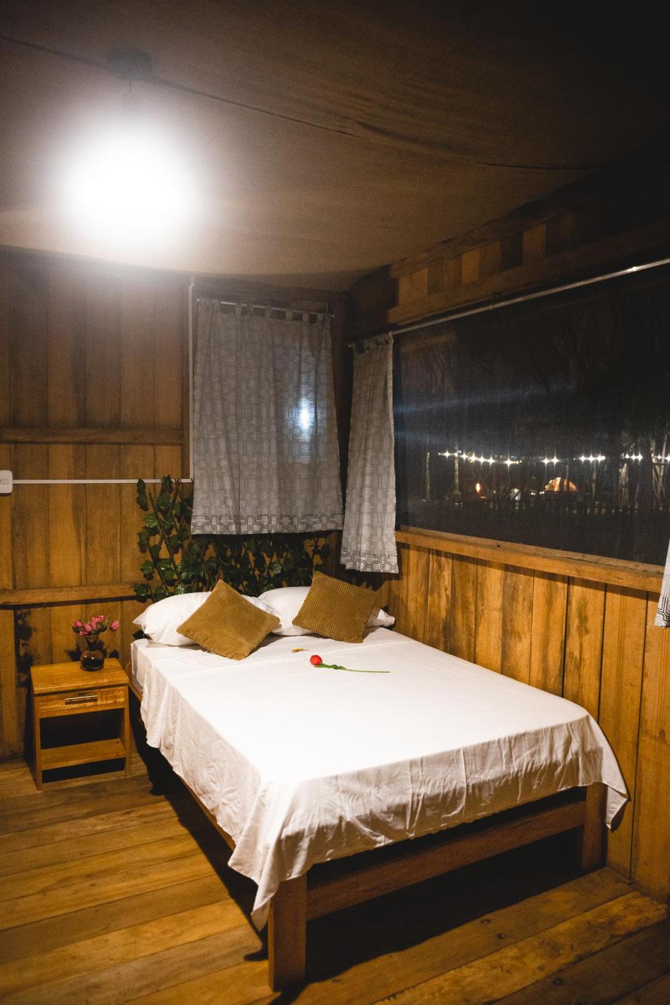 Pampa Hermosa Lake Resort 푸에르토말도나도 외부 사진